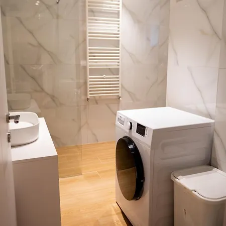 Apartament Luxury Lakeview In *