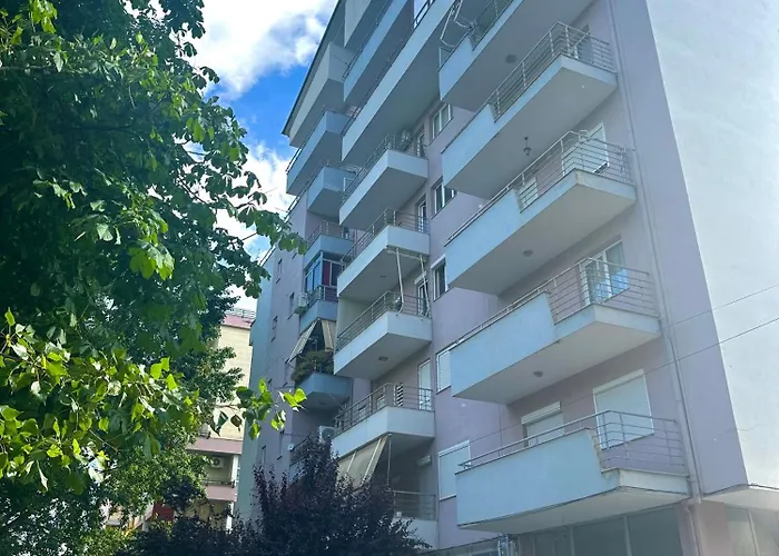 Luxury Lakeview In 아파트 포그라데츠